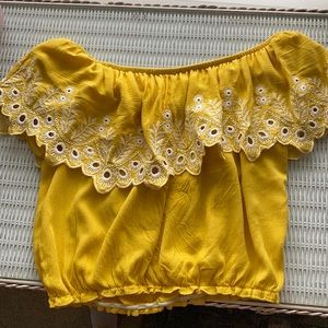 Bought from bealls, size medium, yellow